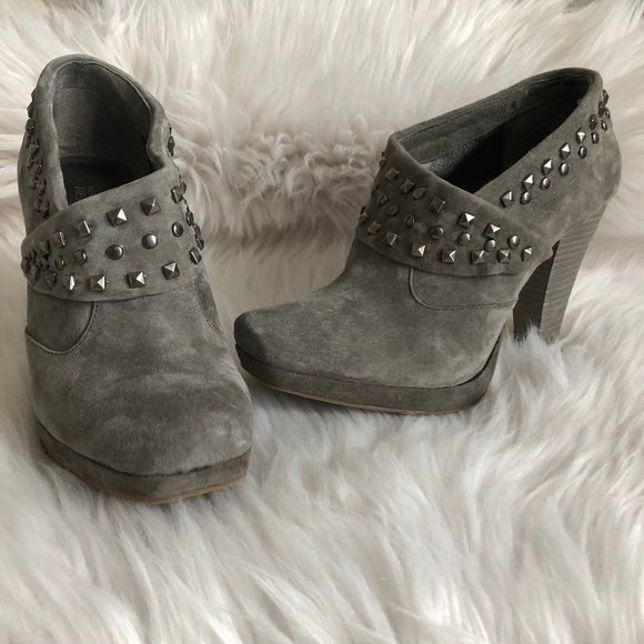 Shoes, booties - Picture 3 of 12